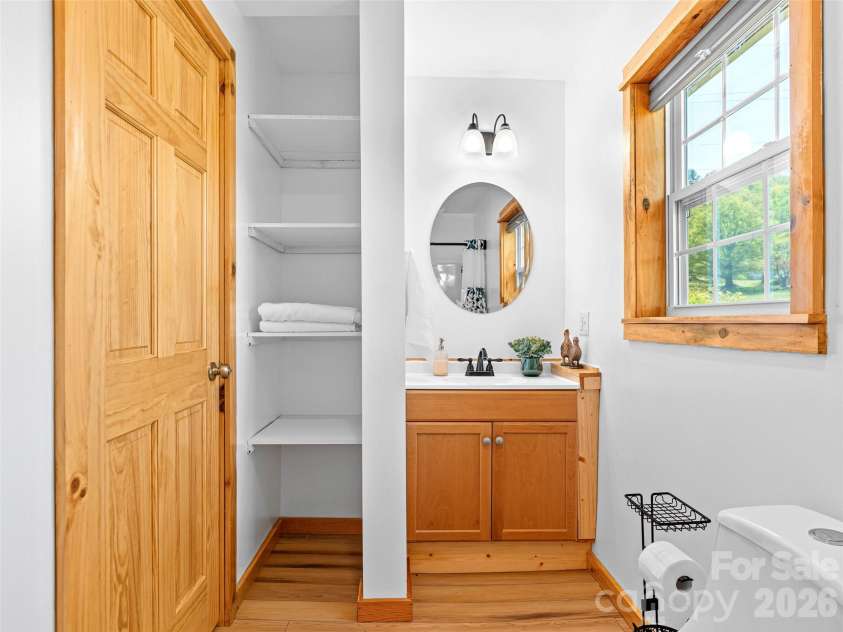 5881 US 23 Highway, Mars Hill, NC 28754.  MLS# CAR4374196, YatesRealty ID 18088. Bathroom