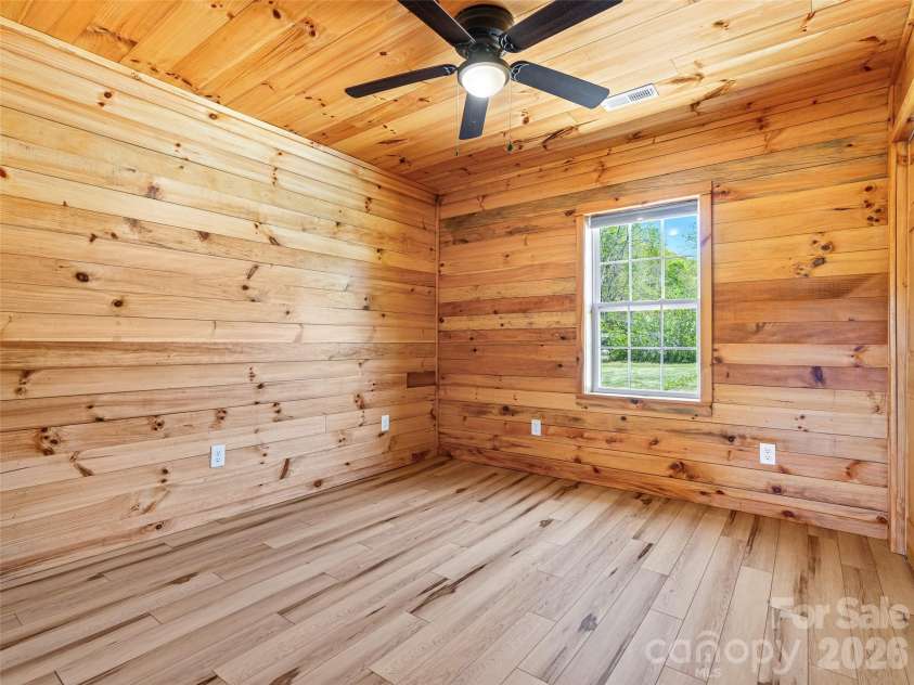 5881 US 23 Highway, Mars Hill, NC 28754.  MLS# CAR4374196, YatesRealty ID 18088. Bedroom