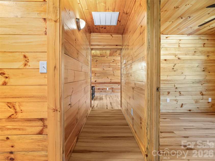 5881 US 23 Highway, Mars Hill, NC 28754.  MLS# CAR4374196, YatesRealty ID 18088. Hallway