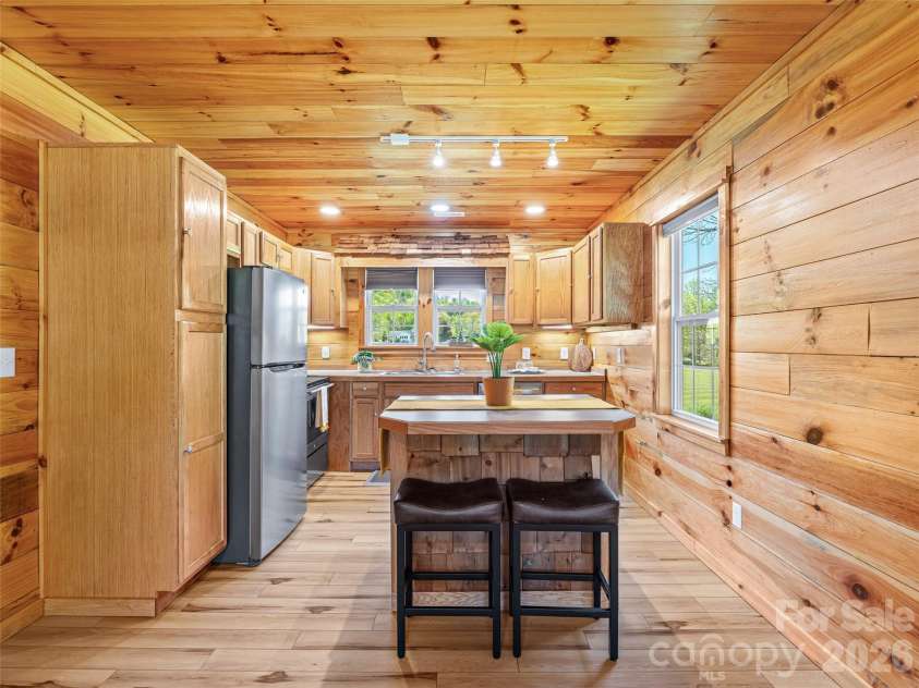 5881 US 23 Highway, Mars Hill, NC 28754.  MLS# CAR4374196, YatesRealty ID 18088. Kitchen
