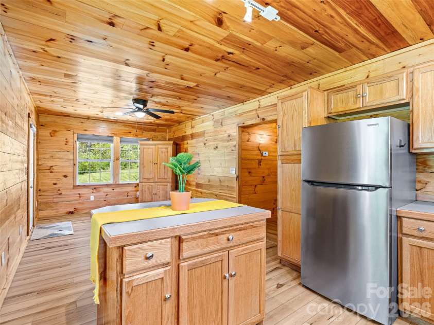 5881 US 23 Highway, Mars Hill, NC 28754.  MLS# CAR4374196, YatesRealty ID 18088. Kitchen and dining areas