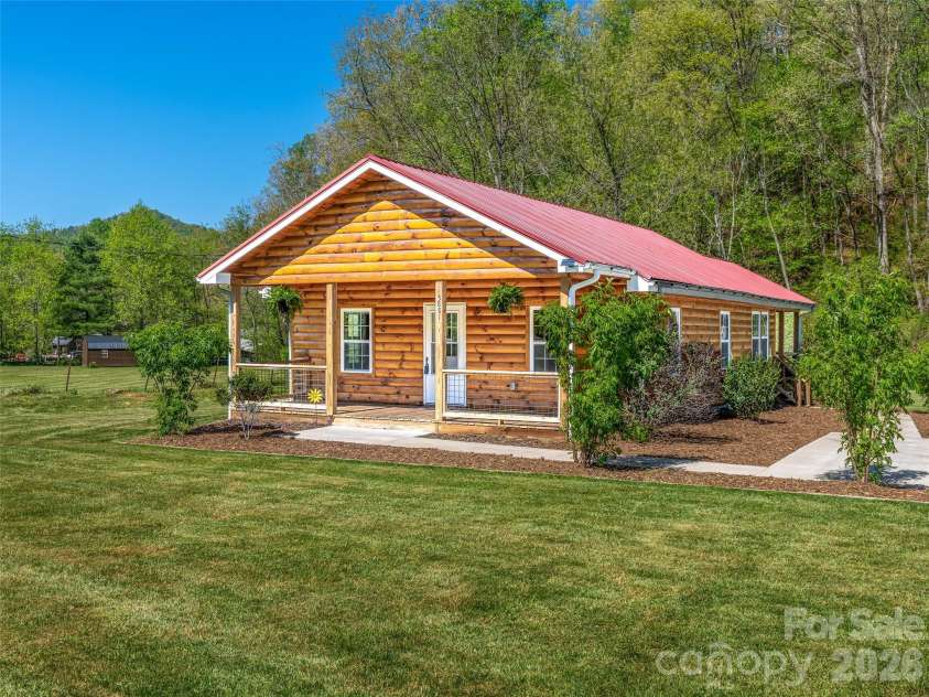 5881 US 23 Highway, Mars Hill, NC 28754.  MLS# CAR4374196, YatesRealty ID 18088. Spacious front yard