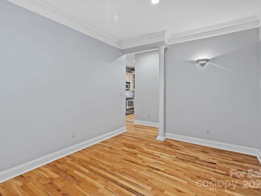 508 Fairway Drive, Hendersonville, NC 28739.  MLS# CAR4266384, YatesRealty ID 18089. 