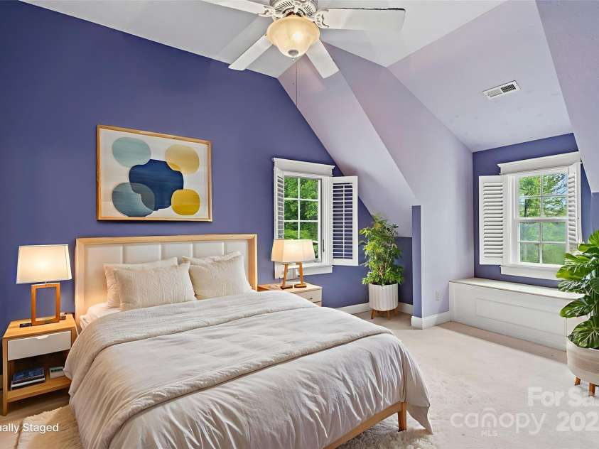 508 Fairway Drive, Hendersonville, NC 28739.  MLS# CAR4266384, YatesRealty ID 18089. Virtually Staged 