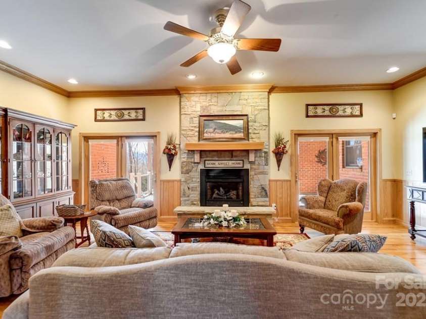 832 Asheville Highway, Sylva, NC 28779.  MLS# CAR4333910, YatesRealty ID 1809. 