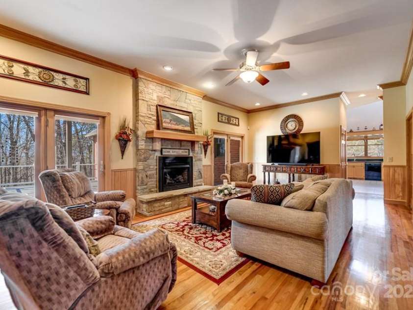 832 Asheville Highway, Sylva, NC 28779.  MLS# CAR4333910, YatesRealty ID 1809. 