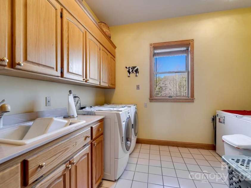 832 Asheville Highway, Sylva, NC 28779.  MLS# CAR4333910, YatesRealty ID 1809. 