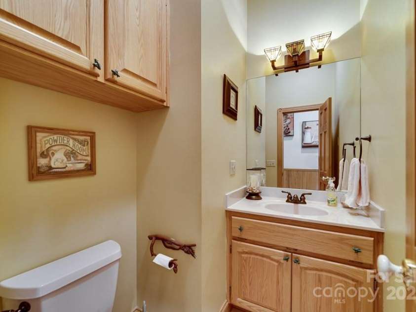 832 Asheville Highway, Sylva, NC 28779.  MLS# CAR4333910, YatesRealty ID 1809. 