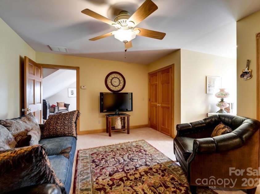 832 Asheville Highway, Sylva, NC 28779.  MLS# CAR4333910, YatesRealty ID 1809. 