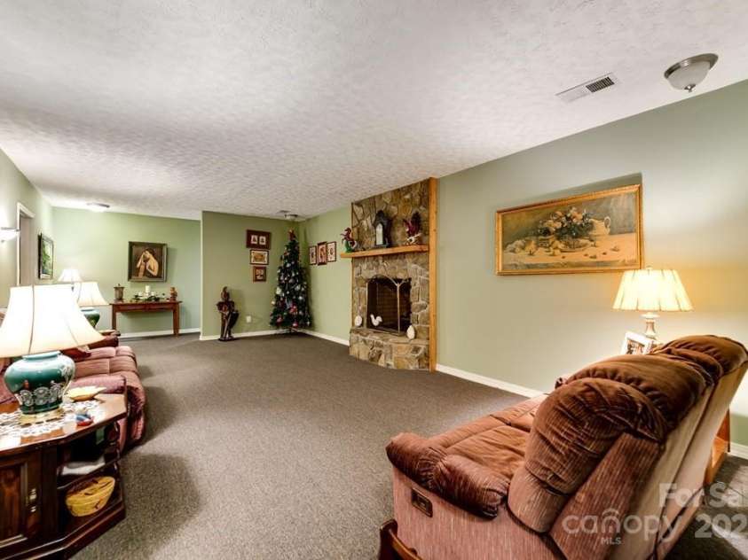 832 Asheville Highway, Sylva, NC 28779.  MLS# CAR4333910, YatesRealty ID 1809. 