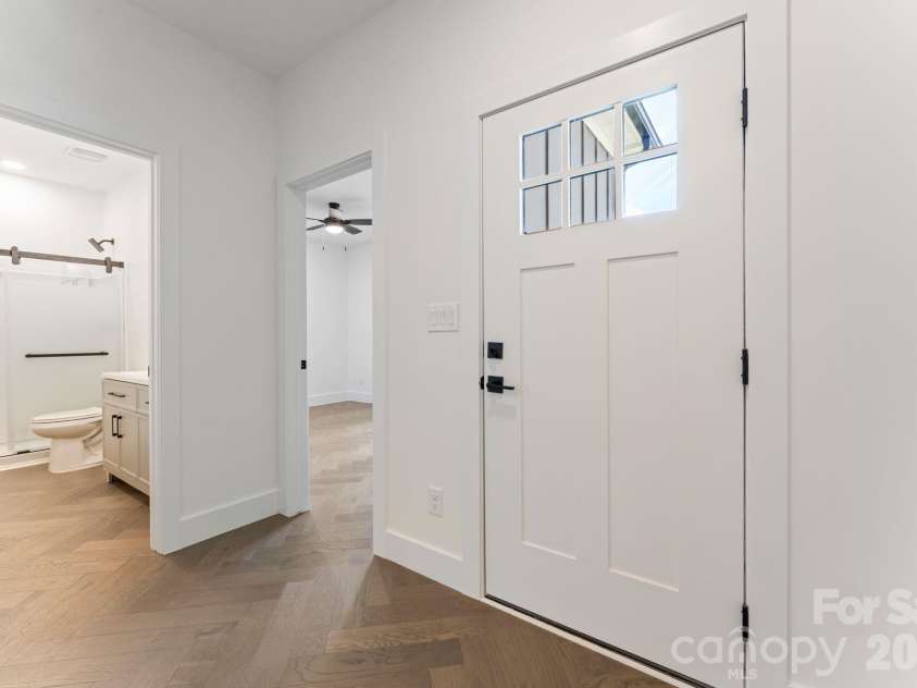 11932 Crabapple Lane, Huntersville, NC 28078.  MLS# CAR4373724, YatesRealty ID 18090. 