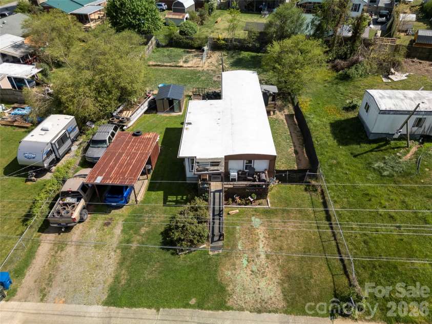 114 Brook Street, Waynesville, NC 28786.  MLS# CAR4374474, YatesRealty ID 18091. 