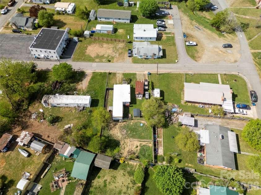 114 Brook Street, Waynesville, NC 28786.  MLS# CAR4374474, YatesRealty ID 18091. 