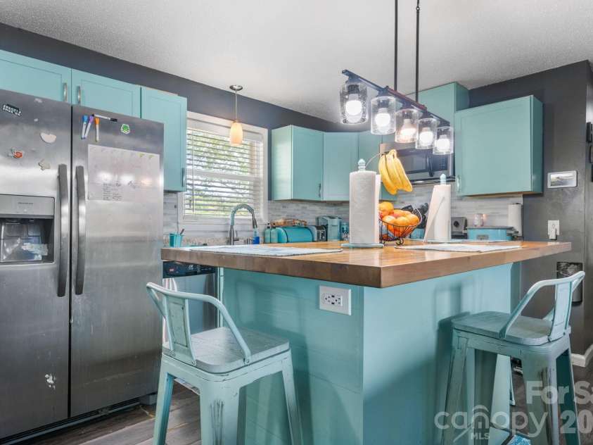 19 Claridge Court, Newton, NC 28658.  MLS# CAR4368028, YatesRealty ID 18092. 