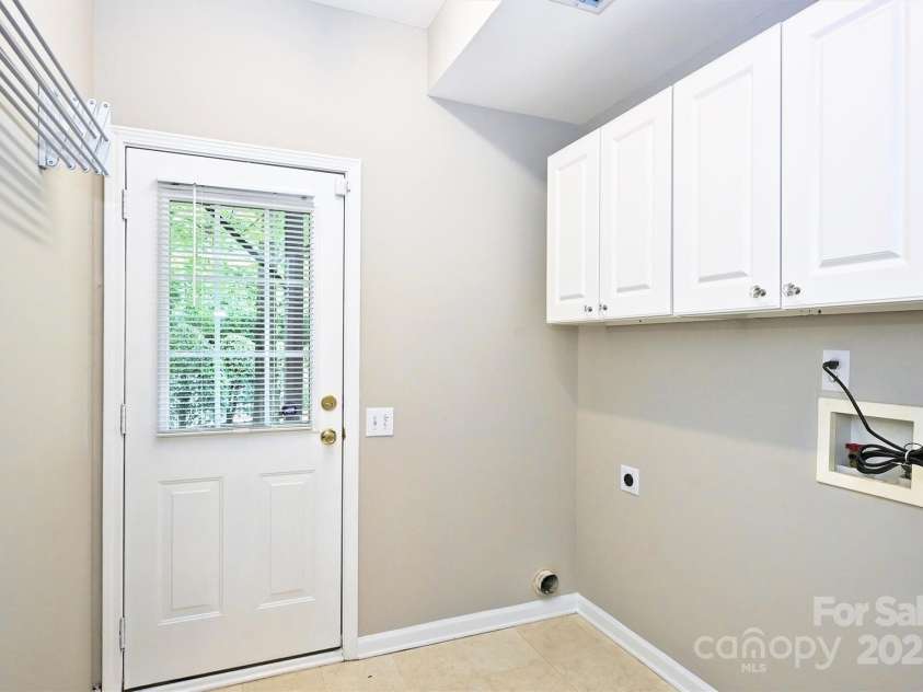 3014 Castleberry Court, Charlotte, NC 28209.  MLS# CAR4267870, YatesRealty ID 18092. 