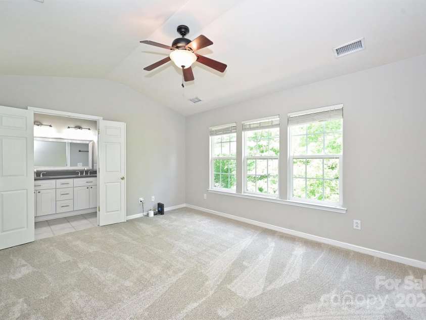 3014 Castleberry Court, Charlotte, NC 28209.  MLS# CAR4267870, YatesRealty ID 18092. 