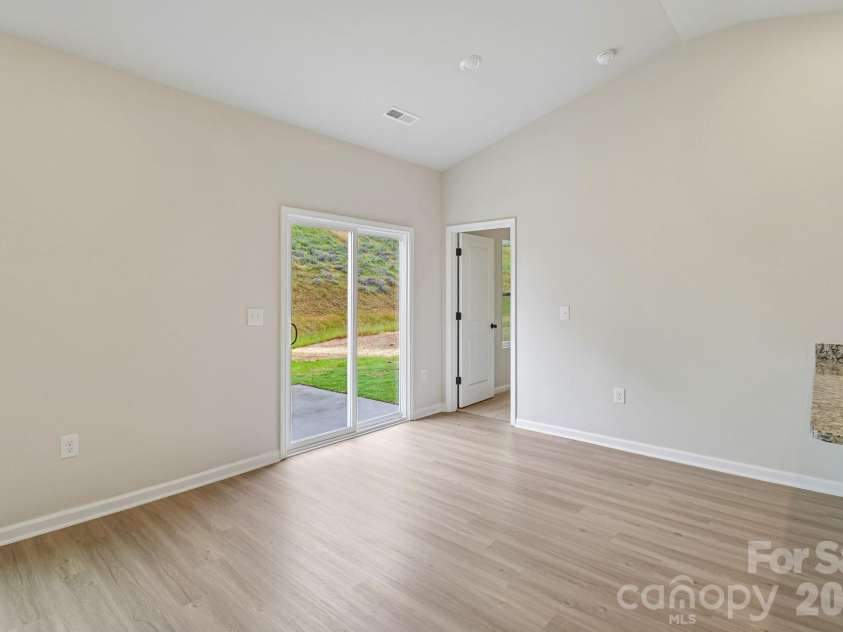 804 Willow Estates Drive, Shelby, NC 28150.  MLS# CAR4374033, YatesRealty ID 18093. 
