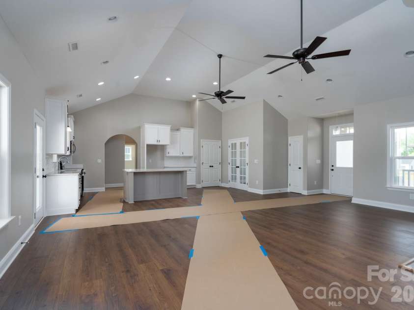 1199 Stonegate Drive, Salisbury, NC 28147.  MLS# CAR4369970, YatesRealty ID 18095. 