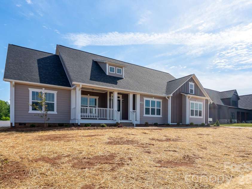 1199 Stonegate Drive, Salisbury, NC 28147.  MLS# CAR4369970, YatesRealty ID 18095. 