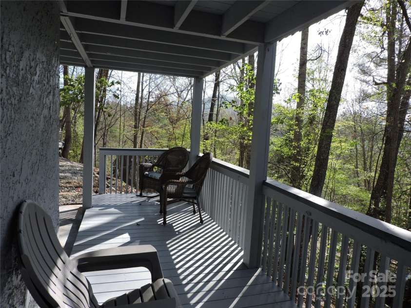 380 River Ridge Drive, Burnsville, NC 28714.  MLS# CAR4248801, YatesRealty ID 18096. 