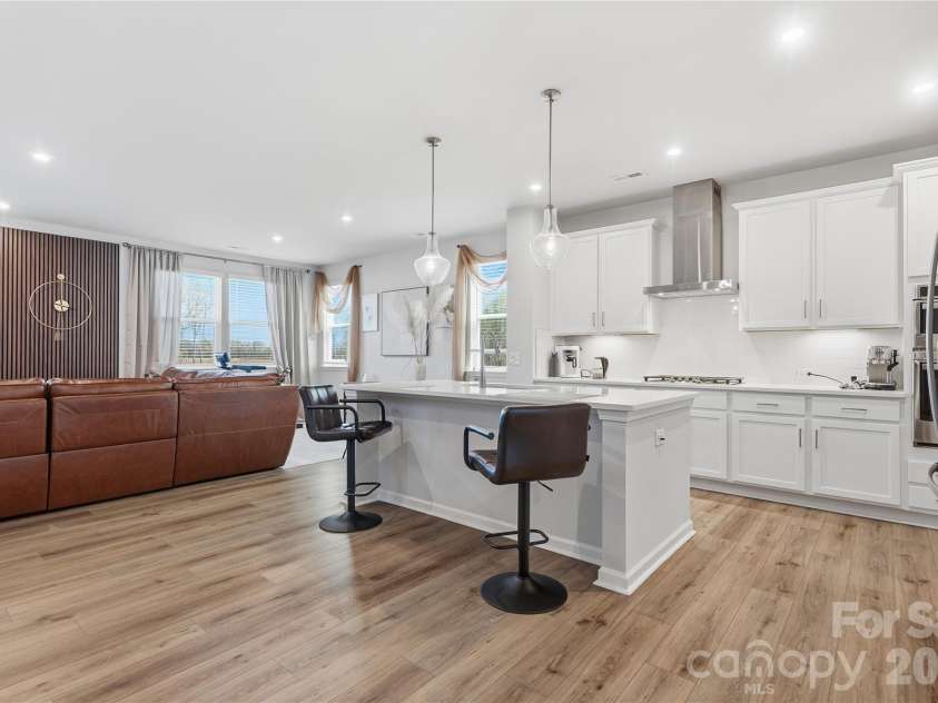 4011 Vista Pine Drive, Charlotte, NC 28215.  MLS# CAR4359775, YatesRealty ID 18096. 