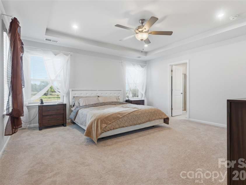 4011 Vista Pine Drive, Charlotte, NC 28215.  MLS# CAR4359775, YatesRealty ID 18096. 