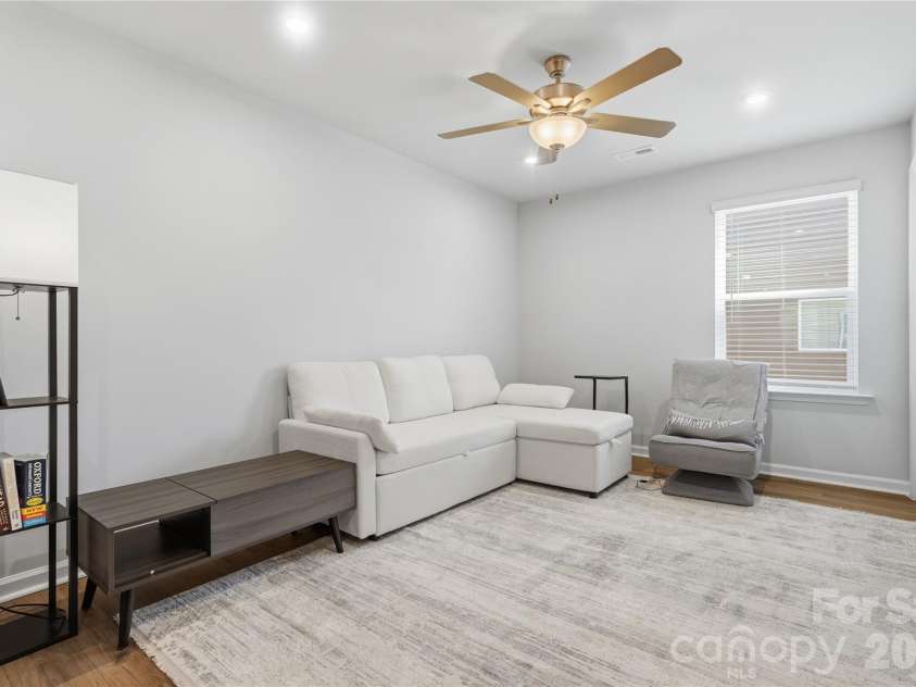 4011 Vista Pine Drive, Charlotte, NC 28215.  MLS# CAR4359775, YatesRealty ID 18096. 