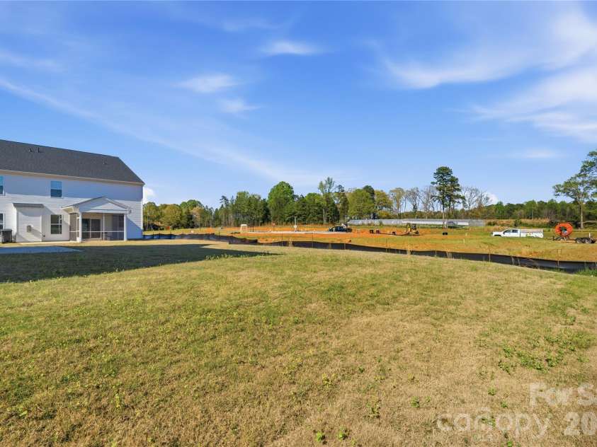 4011 Vista Pine Drive, Charlotte, NC 28215.  MLS# CAR4359775, YatesRealty ID 18096. 