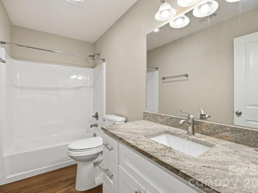 9 Half Moon Drive, Swannanoa, NC 28778.  MLS# CAR4370458, YatesRealty ID 18097. 