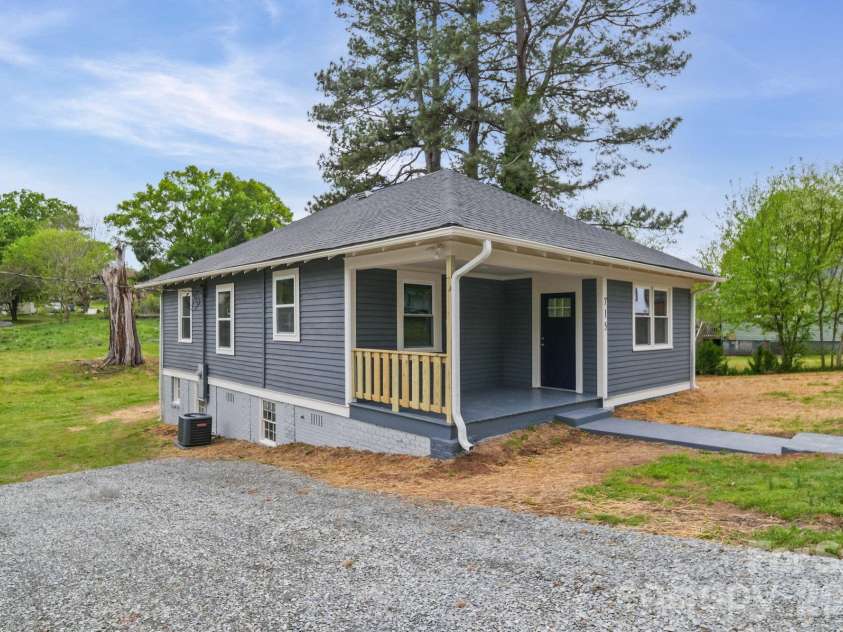 715 Wood Street, Albemarle, NC 28001.  MLS# CAR4370107, YatesRealty ID 18098. 