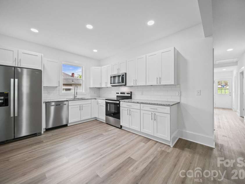715 Wood Street, Albemarle, NC 28001.  MLS# CAR4370107, YatesRealty ID 18098. 