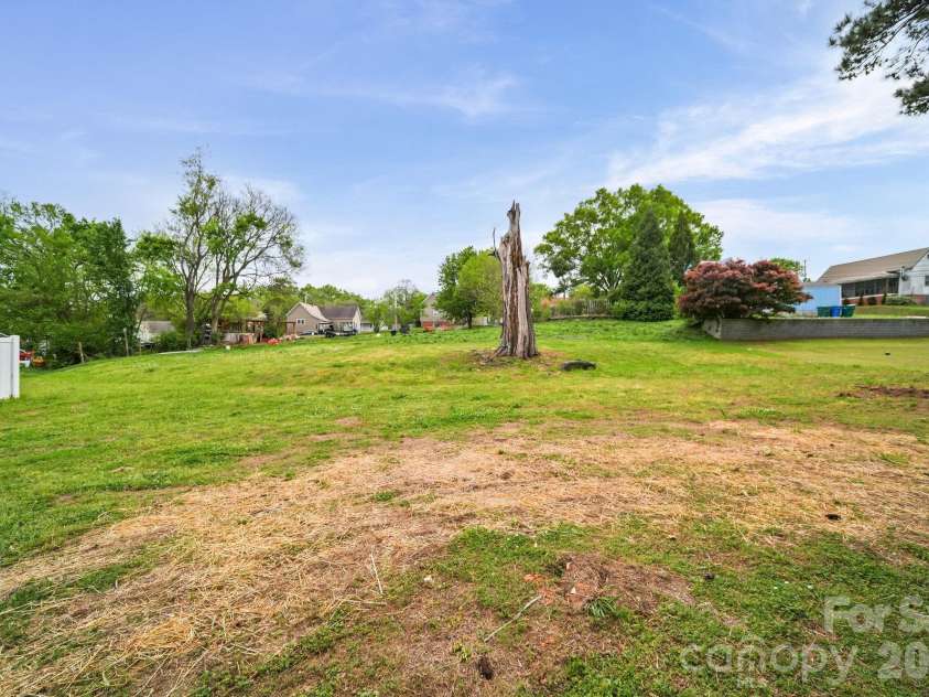 715 Wood Street, Albemarle, NC 28001.  MLS# CAR4370107, YatesRealty ID 18098. 