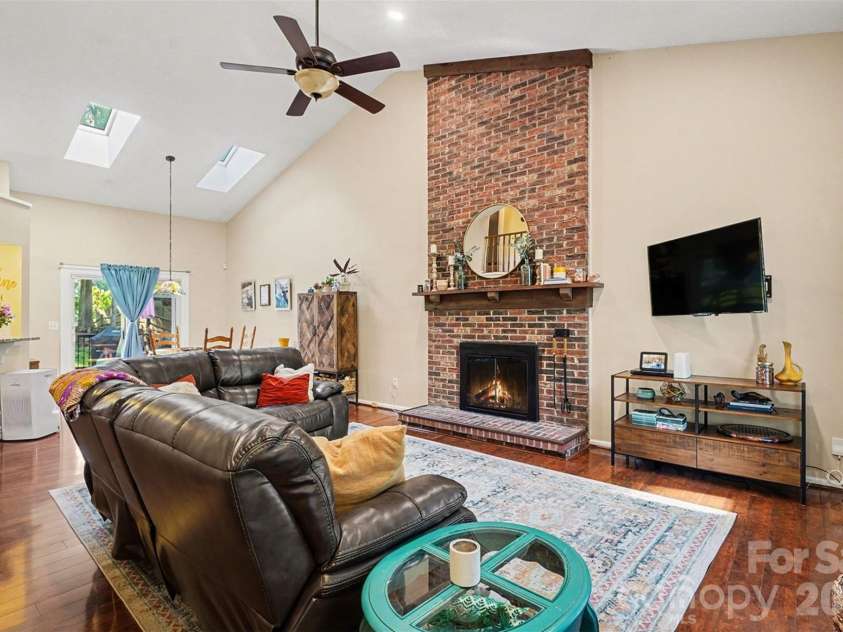 12213 Woodside Falls Road, Pineville, NC 28134.  MLS# CAR4372444, YatesRealty ID 18099. 