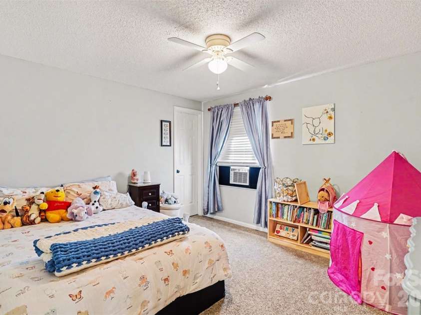 12213 Woodside Falls Road, Pineville, NC 28134.  MLS# CAR4372444, YatesRealty ID 18099. 