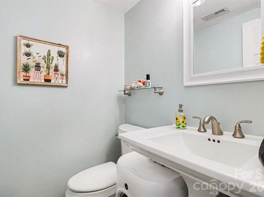 12213 Woodside Falls Road, Pineville, NC 28134.  MLS# CAR4372444, YatesRealty ID 18099. 