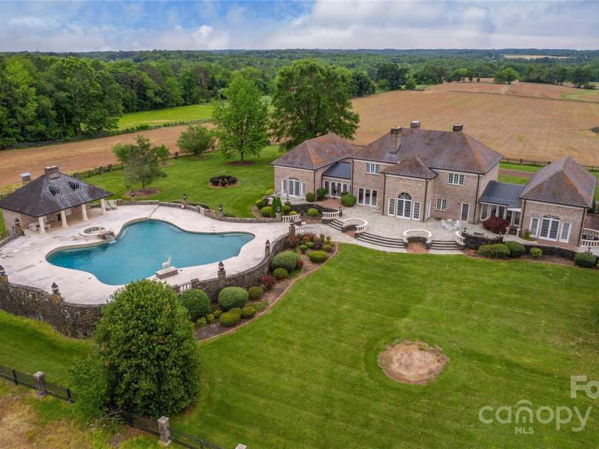 1100 Glen Oaks Drive, Hamptonville, NC 27020.  MLS# CAR4264306, YatesRealty ID 181. 