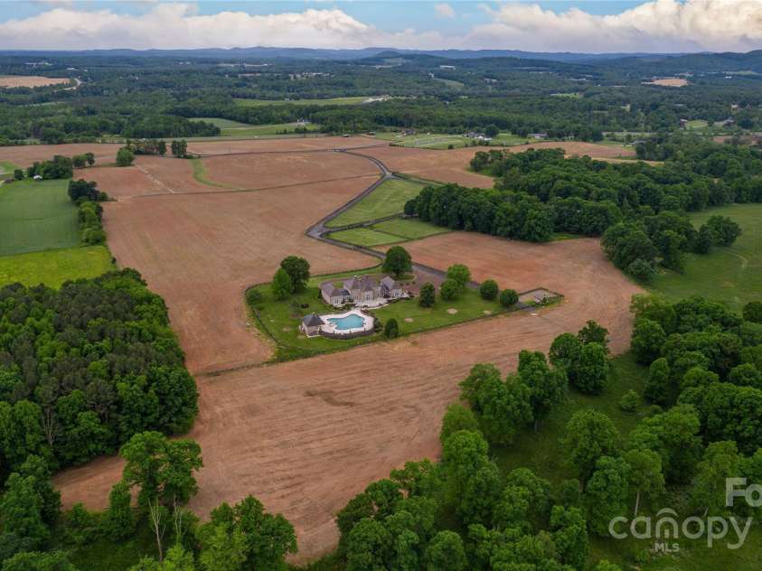 1100 Glen Oaks Drive, Hamptonville, NC 27020.  MLS# CAR4264306, YatesRealty ID 181. 