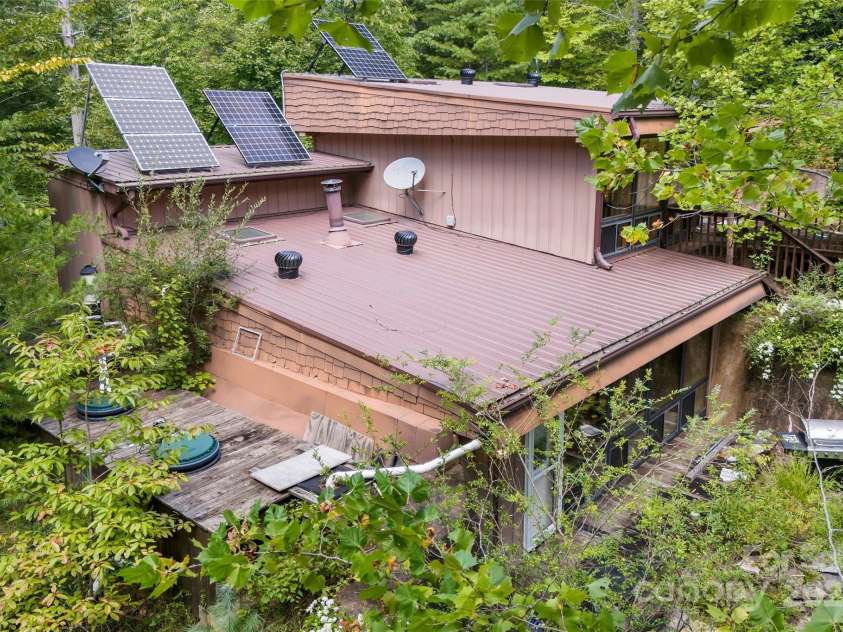 1265 Stackhouse Road, Marshall, NC 28753.  MLS# CAR4176882, YatesRealty ID 181. 