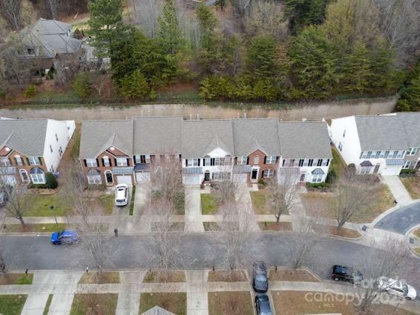 142 Arcadian Way, Mooresville, NC 28117.  MLS# CAR4327818, YatesRealty ID 1810. 