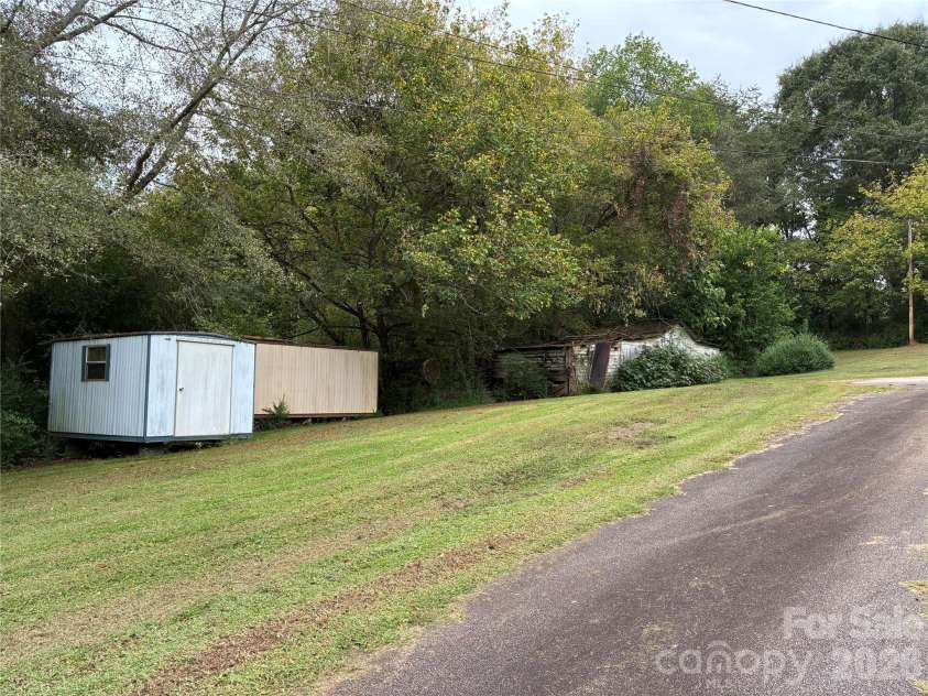 206 Railroad Street, Mooresboro, NC 28114.  MLS# CAR4413828, YatesRealty ID 18100. 
