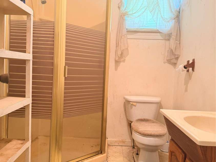 206 Railroad Street, Mooresboro, NC 28114.  MLS# CAR4413828, YatesRealty ID 18100. 