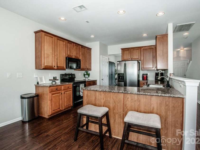 107 Golden Valley Drive, Mooresville, NC 28115.  MLS# CAR4267707, YatesRealty ID 18101. 