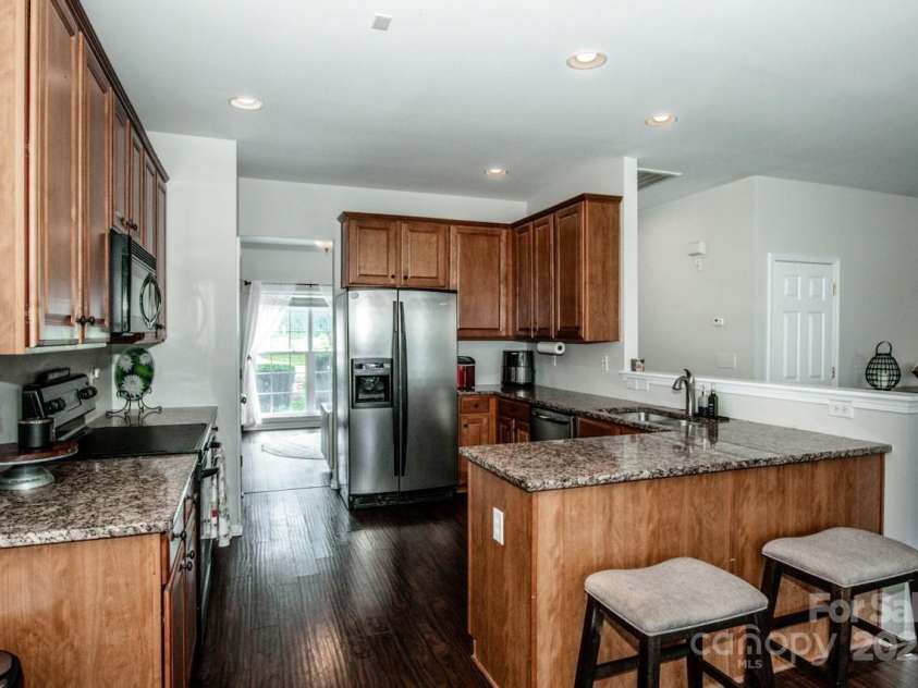 107 Golden Valley Drive, Mooresville, NC 28115.  MLS# CAR4267707, YatesRealty ID 18101. 