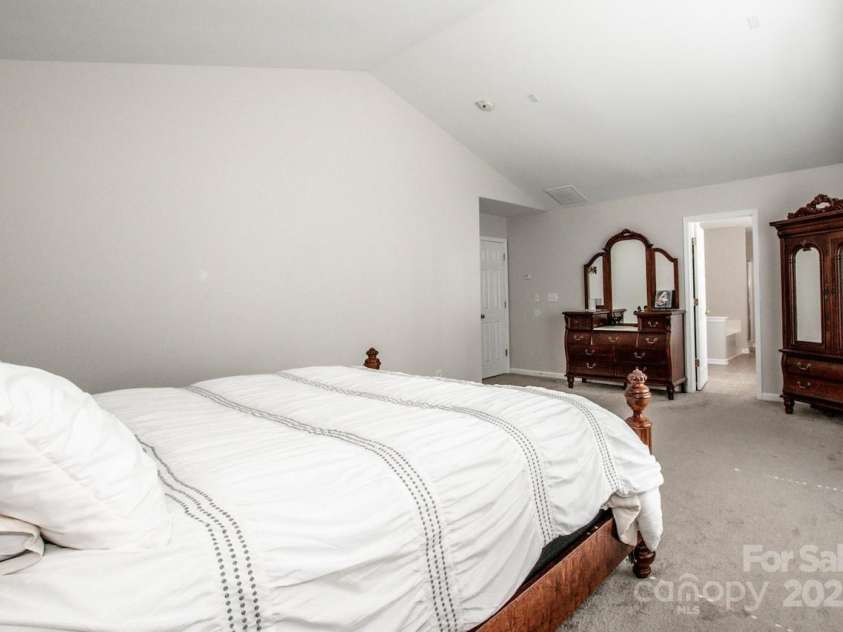 107 Golden Valley Drive, Mooresville, NC 28115.  MLS# CAR4267707, YatesRealty ID 18101. 