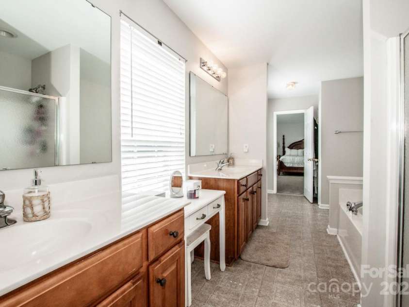 107 Golden Valley Drive, Mooresville, NC 28115.  MLS# CAR4267707, YatesRealty ID 18101. 