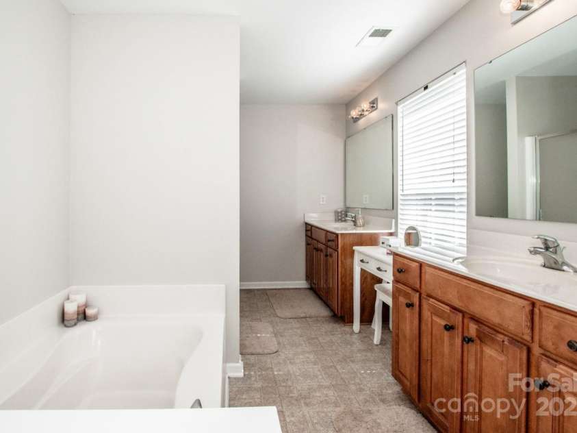 107 Golden Valley Drive, Mooresville, NC 28115.  MLS# CAR4267707, YatesRealty ID 18101. 