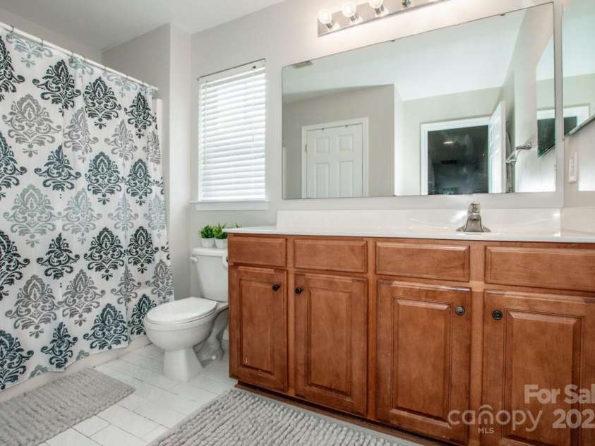 107 Golden Valley Drive, Mooresville, NC 28115.  MLS# CAR4267707, YatesRealty ID 18101. 