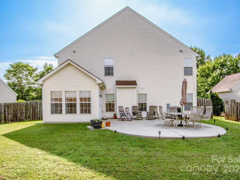 107 Golden Valley Drive, Mooresville, NC 28115.  MLS# CAR4267707, YatesRealty ID 18101. 