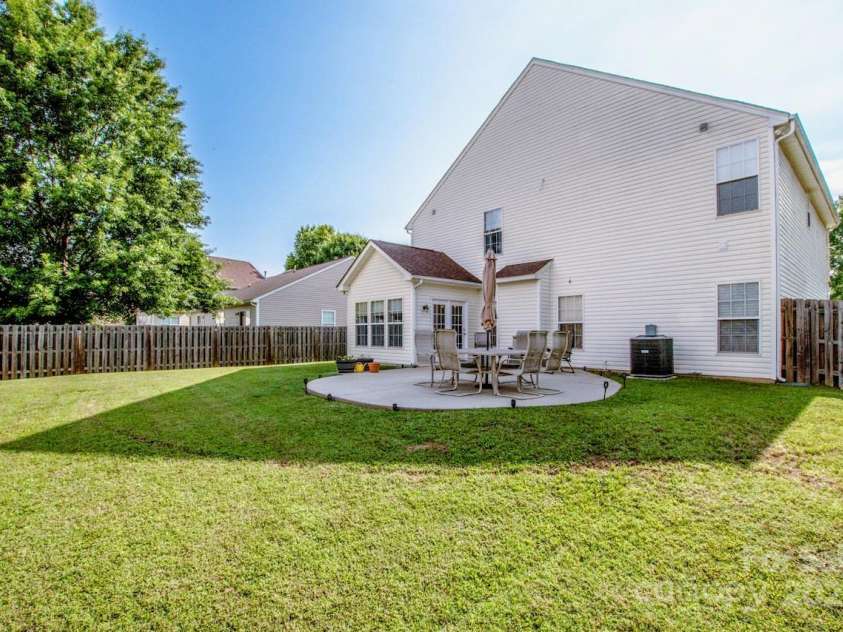 107 Golden Valley Drive, Mooresville, NC 28115.  MLS# CAR4267707, YatesRealty ID 18101. 