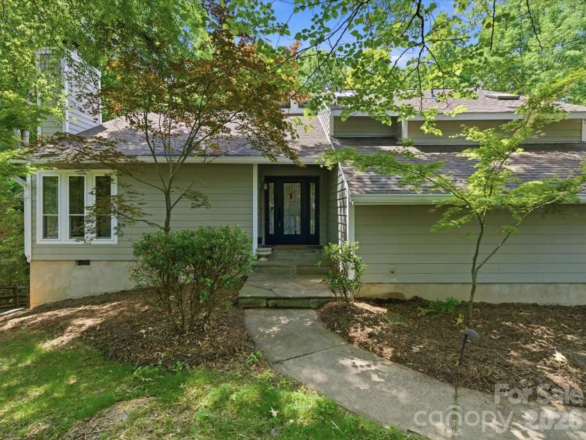 828 Old Bell Road, Charlotte, NC 28270.  MLS# CAR4374798, YatesRealty ID 18101. 